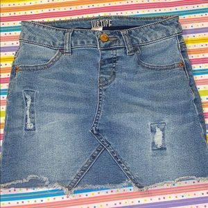 Girls size 8 skirt justice